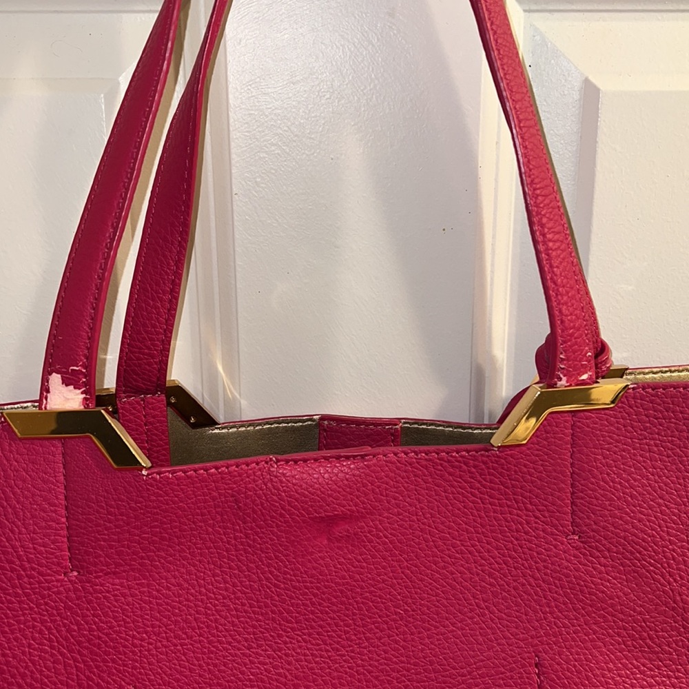 Fushia lauren Ralph Lauren tote flawed - Picture 9 of 15